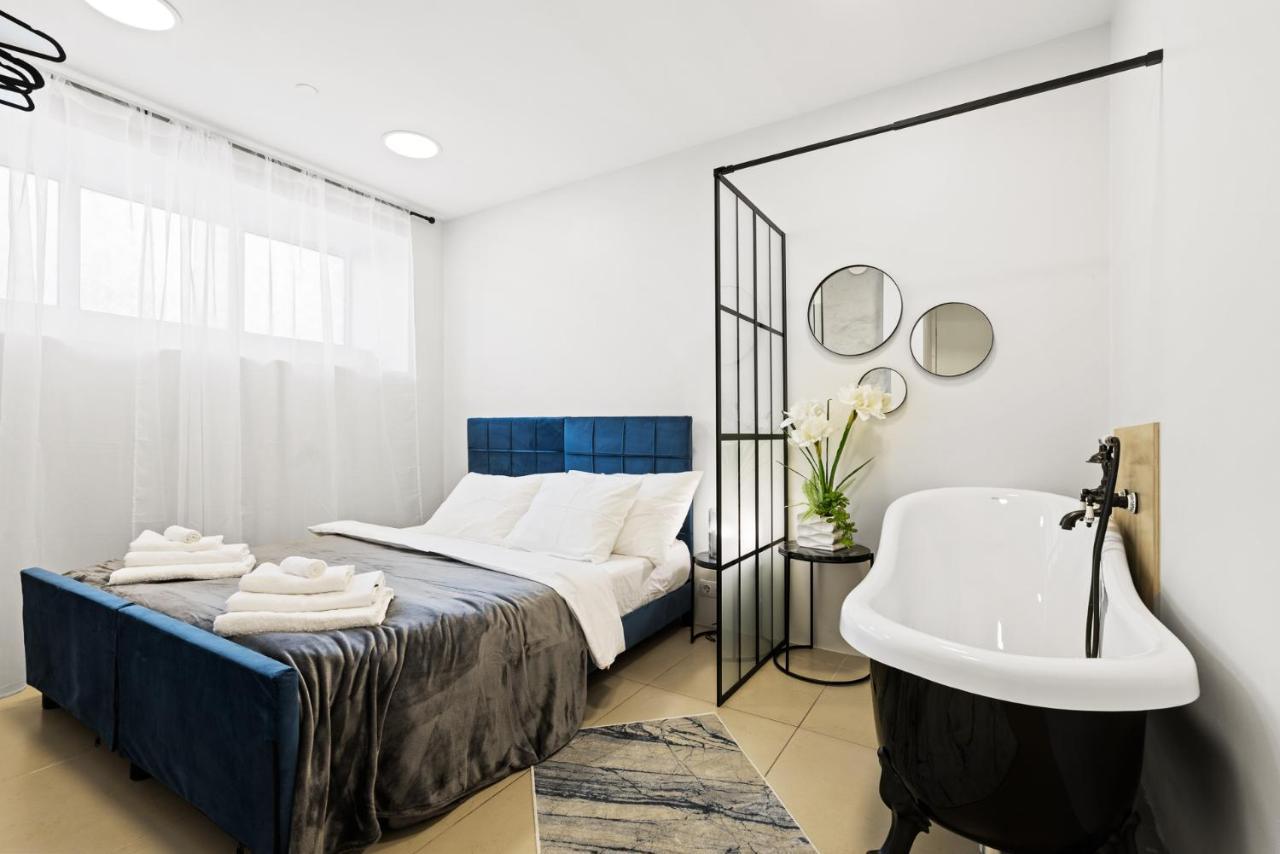 Sirena Apartment - Self Check-In And Free Parking Tallinn Luaran gambar