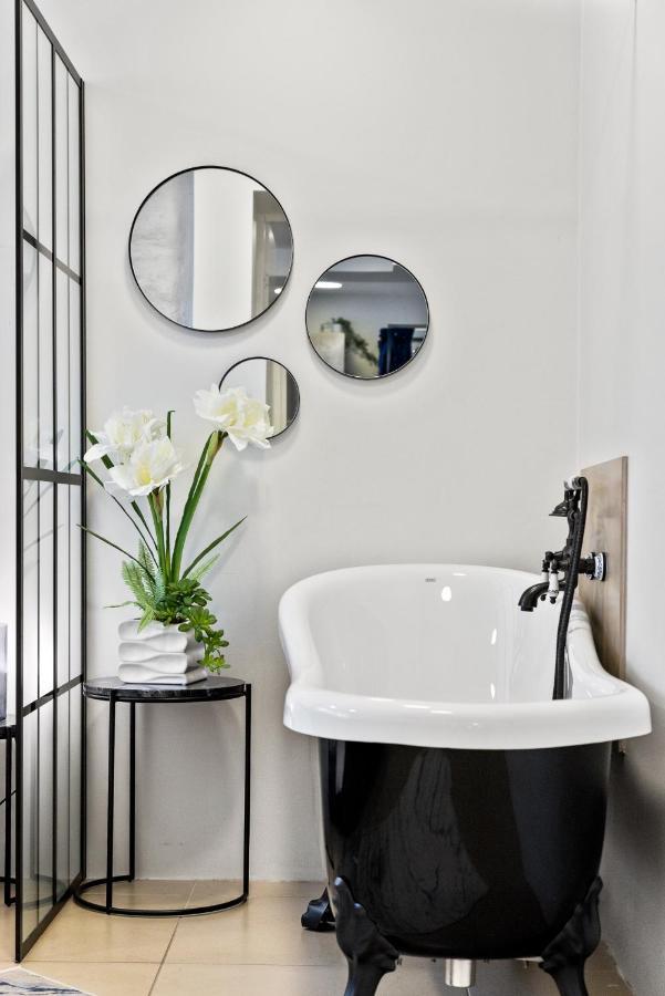 Sirena Apartment - Self Check-In And Free Parking Tallinn Luaran gambar